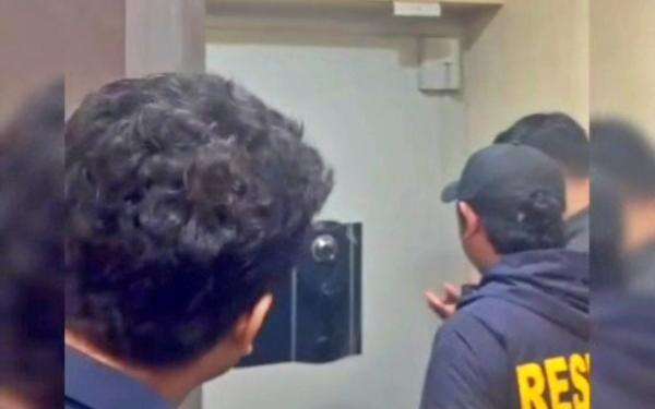 Geledah Kafe Usut Korupsi Batu Bara, Polri Temukan Brankas Besar yang Ditanam di Tembok Geledah Kafe Usut Korupsi Batu Bara, Polri Temukan Brankas Besar yang Ditanam di Tembok
