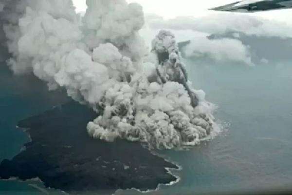 Daryono: Erupsi Gunung Anak Krakatau Tidak Otomatis Picu Tsunami Daryono: Erupsi Gunung Anak Krakatau Tidak Otomatis Picu Tsunami