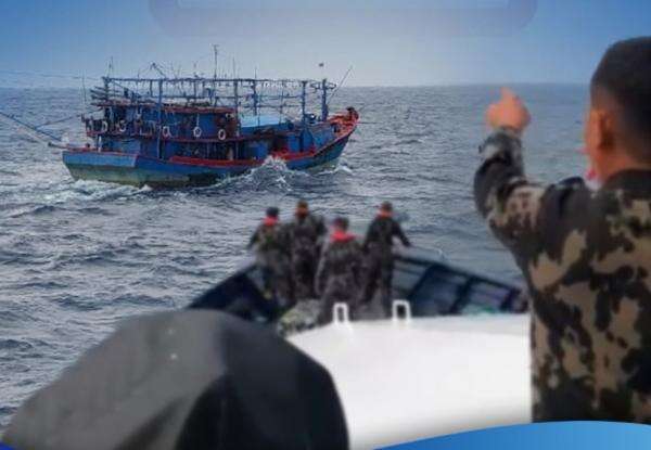 KKP Amankan KM Maulana 23, Awak Kapal Diduga Aniaya ABK di Laut Aru KKP Amankan KM Maulana 23, Awak Kapal Diduga Aniaya ABK di Laut Aru