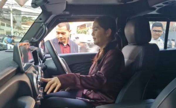 KPK Kembalikan 3 Mobil Eks Wamenaker Noel Ebenezer, Tak Terkait Kasus Pemerasan Sertifikasi K3 KPK Kembalikan 3 Mobil Eks Wamenaker Noel Ebenezer, Tak Terkait Kasus Pemerasan Sertifikasi K3
