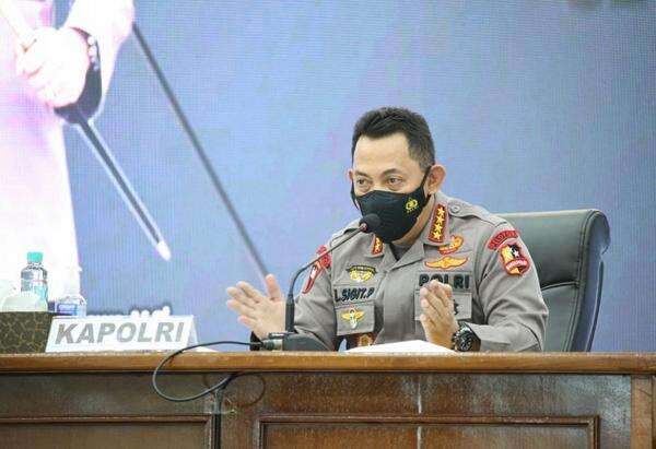 Kapolri Pastikan Usut Perusahaan Terkait Karhutla Kapolri Pastikan Usut Perusahaan Terkait Karhutla