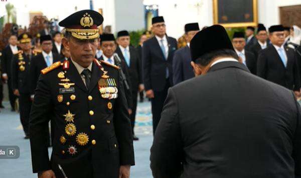 Resmi! Prabowo Lantik Listyo Sigit jadi Kepala KSP Resmi! Prabowo Lantik Listyo Sigit jadi Kepala KSP