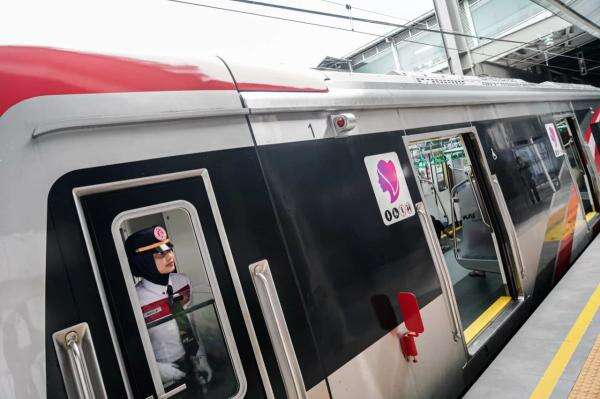Imbas Pohon Tumbang, 9 Perjalanan KRL Lintas Bogor Terganggu Imbas Pohon Tumbang, 9 Perjalanan KRL Lintas Bogor Terganggu