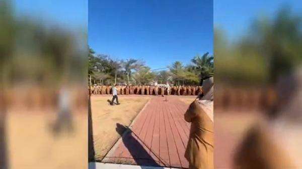 Heboh! Kepala Dishub Gowa Bubarkan Paksa Apel Bupati hingga Sempat Ricuh Heboh! Kepala Dishub Gowa Bubarkan Paksa Apel Bupati hingga Sempat Ricuh