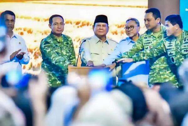 Dukung Target Presiden Prabowo, Panglima TNI Tegaskan Kesiapan Jaga Swasembada Beras! Dukung Target Presiden Prabowo, Panglima TNI Tegaskan Kesiapan Jaga Swasembada Beras!