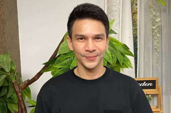 Jonathan Frizzy Sebut Ririn Dwi Ariyanti Soulmate, Isyarat Menikah Tahun Depan? Jonathan Frizzy Sebut Ririn Dwi Ariyanti Soulmate, Isyarat Menikah Tahun Depan?