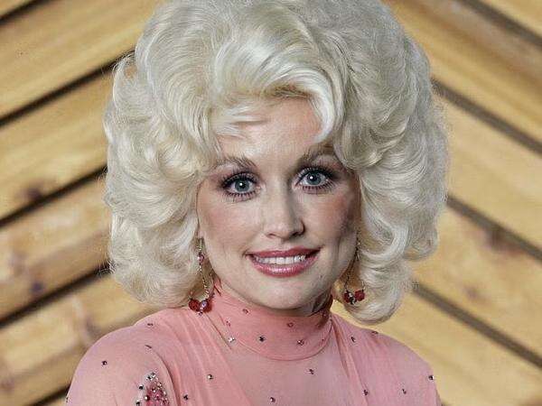 Profil Dolly Parton, Penyanyi Legendaris yang Meninggal Dunia di Usia 80 Tahun Profil Dolly Parton, Penyanyi Legendaris yang Meninggal Dunia di Usia 80 Tahun