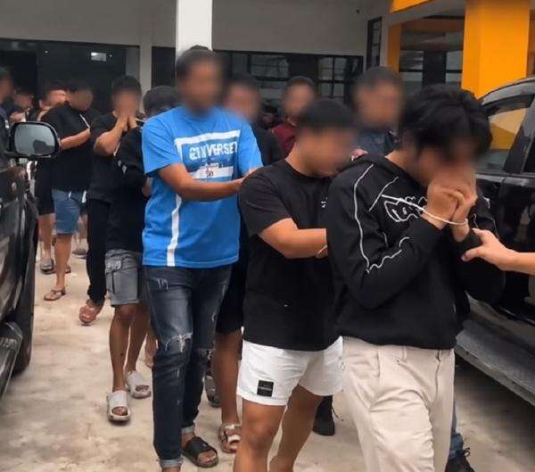 31 WNA Asal Malaysia dan Taiwan Ditangkap Terkait Dugaan Scamming dan Status Imigrasi 31 WNA Asal Malaysia dan Taiwan Ditangkap Terkait Dugaan Scamming dan Status Imigrasi