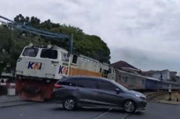 Keji! Pelajar SMP Tusuk Guru SD di OKU Selatan hingga Tewas usai Tepergok Mencuri Keji! Pelajar SMP Tusuk Guru SD di OKU Selatan hingga Tewas usai Tepergok Mencuri