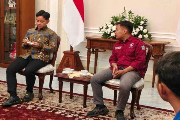 Terima Rp20 juta, Muhammad Abdimaludin Dinonaktifkan dari Ketua BEM FH Universitas Bung Karno Terima Rp20 juta, Muhammad Abdimaludin Dinonaktifkan dari Ketua BEM FH Universitas Bung Karno