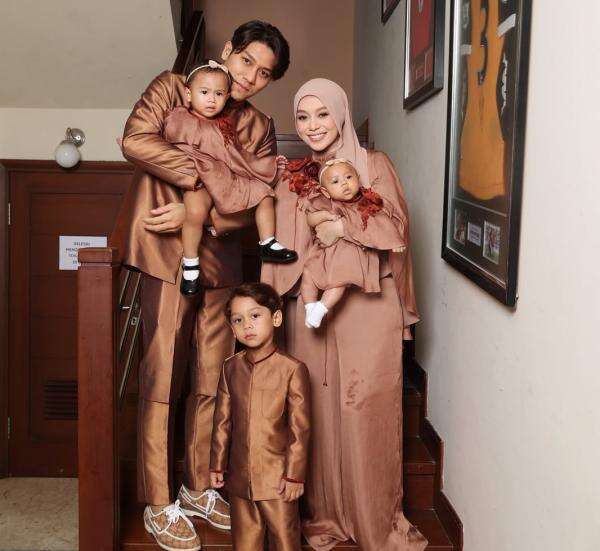 Lesti Kejora dan Rizky Billar Blak-blakan Tantangan Besarkan Tiga Anak, Akui Sulit Bagi Waktu Lesti Kejora dan Rizky Billar Blak-blakan Tantangan Besarkan Tiga Anak, Akui Sulit Bagi Waktu