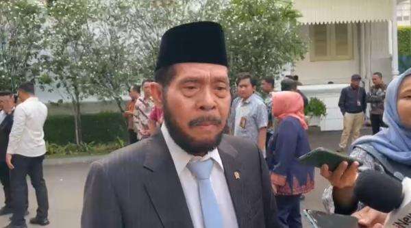Anwar Usman Soal Sengketa Ijazah Gibran di MK: No Comment! Anwar Usman Soal Sengketa Ijazah Gibran di MK: No Comment!