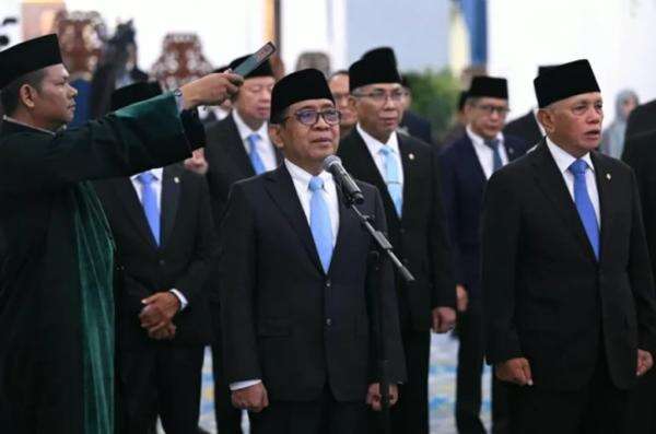 Gaji Wantimpres Tembus Rp76,5 Juta per Orang, Diambil dari APBN Gaji Wantimpres Tembus Rp76,5 Juta per Orang, Diambil dari APBN