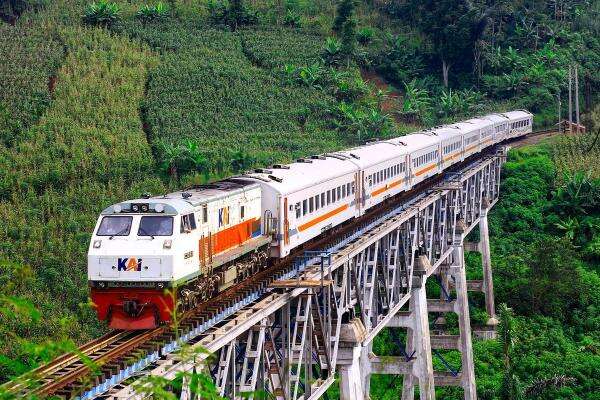 Realisasi Stimulus Transportasi: 1,3 Juta Orang Nikmati Diskon Kereta Api Realisasi Stimulus Transportasi: 1,3 Juta Orang Nikmati Diskon Kereta Api
