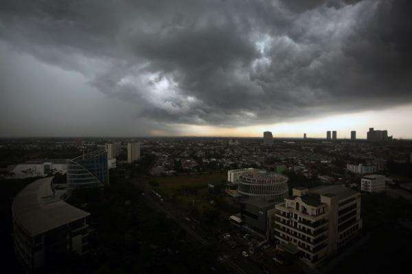 Cuaca Jabodetabek di Akhir Pekan: Cerah Berawan, Bogor Berpotensi Hujan Cuaca Jabodetabek di Akhir Pekan: Cerah Berawan, Bogor Berpotensi Hujan