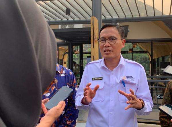 Aging Population, Sandwich Generation, dan Perlunya Upaya Menjaga Ketahanan Lansia Aging Population, Sandwich Generation, dan Perlunya Upaya Menjaga Ketahanan Lansia
