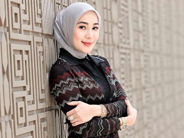 Erin Wartia Ikhlas Andre Taulany Menikah Lagi: Ini sudah Takdir! Erin Wartia Ikhlas Andre Taulany Menikah Lagi: Ini sudah Takdir!