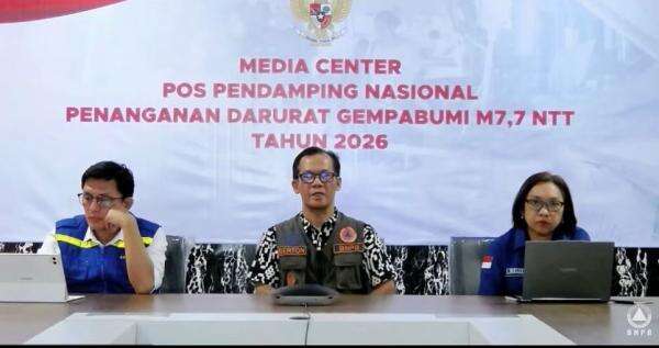 Khawatir Gempa Susulan, Sebanyak 59.647 Orang di NTT Bertahan di Pengungsian Khawatir Gempa Susulan, Sebanyak 59.647 Orang di NTT Bertahan di Pengungsian