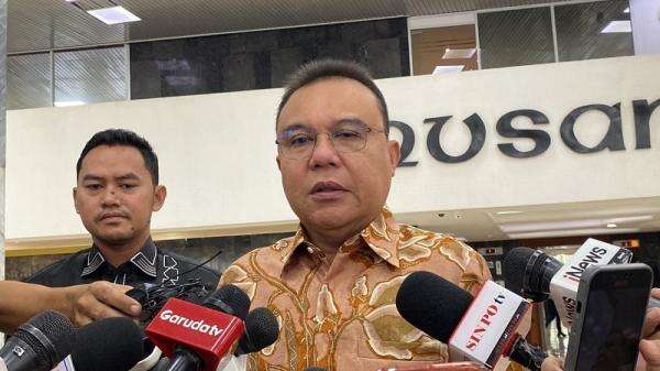 Minta Semua Pihak Lepas Dolar Pekan Ini, Dasco: Minggu Depan Rupiah Naik Minta Semua Pihak Lepas Dolar Pekan Ini, Dasco: Minggu Depan Rupiah Naik