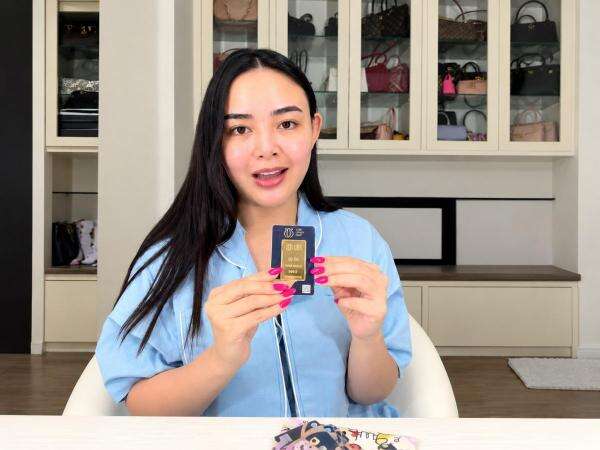 Amanda Manopo Dapat Kado Emas 500 Gram Senilai Rp1,26 Miliar dari Kenny Austin Jelang Anniversary Pernikahan Amanda Manopo Dapat Kado Emas 500 Gram Senilai Rp1,26 Miliar dari Kenny Austin Jelang Anniversary Pernikahan