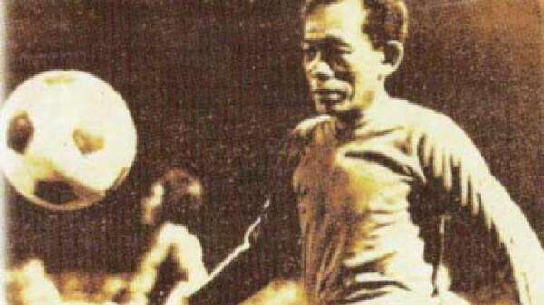 Ramang hingga Tan Liong Houw, Buku Para Pionir Ungkap Sejarah Timnas Indonesia Ramang hingga Tan Liong Houw, Buku Para Pionir Ungkap Sejarah Timnas Indonesia