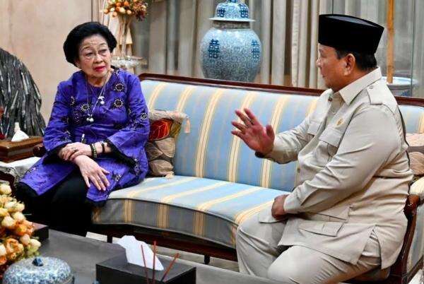 Prabowo ke Rumah Megawati, Sampaikan Belasungkawa atas Wafatnya Guruh Prabowo ke Rumah Megawati, Sampaikan Belasungkawa atas Wafatnya Guruh
