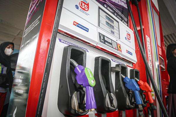 Alasan Pertamina Naikkan Harga BBM Pertamax Green Jadi Rp19.150 per Liter Alasan Pertamina Naikkan Harga BBM Pertamax Green Jadi Rp19.150 per Liter
