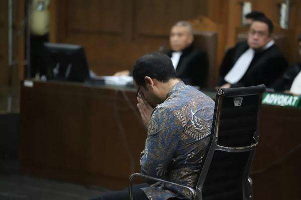 Ucapan Yang Mulia Takut Ya Berbuntut Panjang, 2 Pengacara Nadiem Makarim Dilaporkan ke Peradi Ucapan Yang Mulia Takut Ya Berbuntut Panjang, 2 Pengacara Nadiem Makarim Dilaporkan ke Peradi