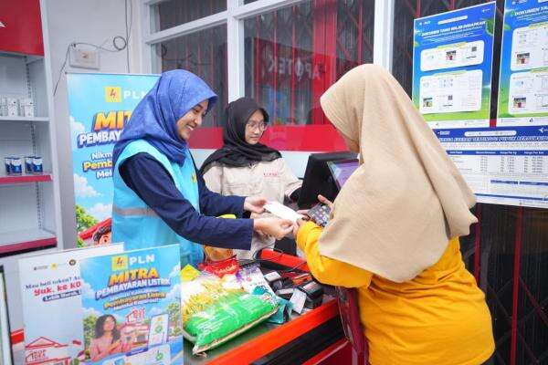 Sinergi PLN Dukung Penguatan Ekonomi Desa melalui Kemitraan Layanan Pembayaran Listrik Sinergi PLN Dukung Penguatan Ekonomi Desa melalui Kemitraan Layanan Pembayaran Listrik