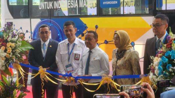 RI Punya 93 Proyek Hidrogen Senilai Rp32 Triliun, Fokus di Transportasi hingga Kelistrikan RI Punya 93 Proyek Hidrogen Senilai Rp32 Triliun, Fokus di Transportasi hingga Kelistrikan