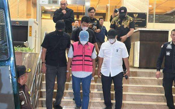Penampakan Nurman Herin, Tersangka Baru Kasus TPPU Febrie Adriansyah Penampakan Nurman Herin, Tersangka Baru Kasus TPPU Febrie Adriansyah