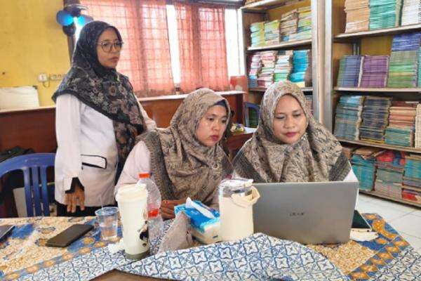 Tingkatkan Kompetensi, Guru-Siswa SMA di Mesuji Raya Ikuti Pelatihan Bahasa Inggris Tingkatkan Kompetensi, Guru-Siswa SMA di Mesuji Raya Ikuti Pelatihan Bahasa Inggris