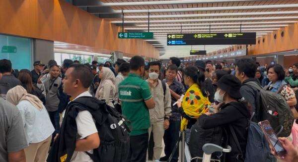 Cerita Penumpang Batal Terbang dari Soetta ke Pekanbaru Imbas Erupsi Anak Krakatau Cerita Penumpang Batal Terbang dari Soetta ke Pekanbaru Imbas Erupsi Anak Krakatau