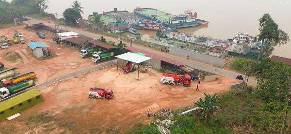 Sungai Kapuas Surut, Pertamina Siapkan Jalur Alternatif Distribusi BBM ke Sintang Sungai Kapuas Surut, Pertamina Siapkan Jalur Alternatif Distribusi BBM ke Sintang