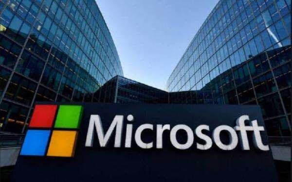 Microsoft Berencana Meluncurkan Chip AI Maia 300 pada September Microsoft Berencana Meluncurkan Chip AI Maia 300 pada September