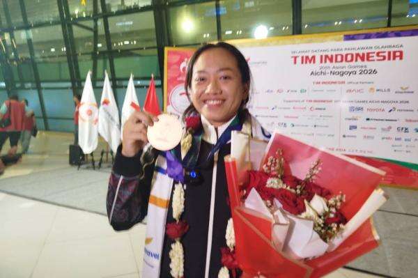 Tangis Haru Vallensia Fahira, Medali Asian Games 2026 untuk Orang Tua Tercinta Tangis Haru Vallensia Fahira, Medali Asian Games 2026 untuk Orang Tua Tercinta