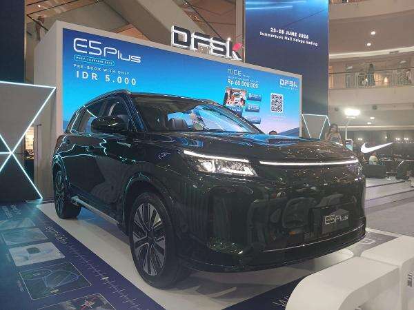 DFSK E5 Plus Diperkenalkan di Indonesia, Jarak Tempuh hingga 1.400 Km DFSK E5 Plus Diperkenalkan di Indonesia, Jarak Tempuh hingga 1.400 Km