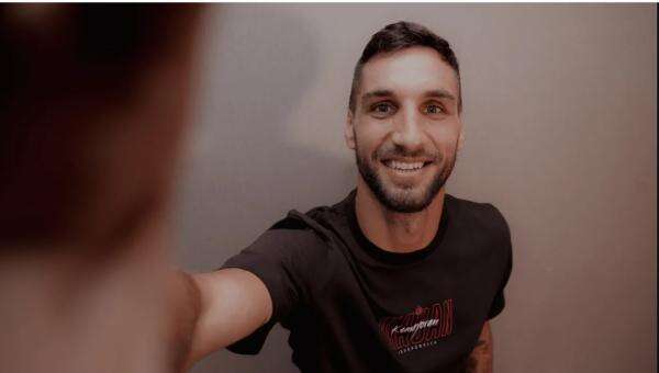 Denis Kolinger Resmi Gabung Persija, Siap Jawab Ekspektasi Jakmania Denis Kolinger Resmi Gabung Persija, Siap Jawab Ekspektasi Jakmania