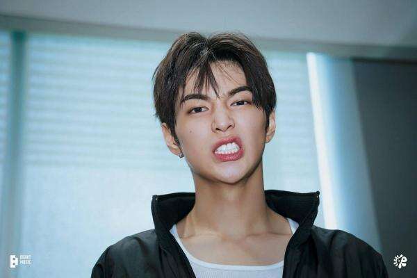 Alami Patah Jari Kelingking, Keonho CORTIS: Jangan Khawatir Ya.. Alami Patah Jari Kelingking, Keonho CORTIS: Jangan Khawatir Ya..