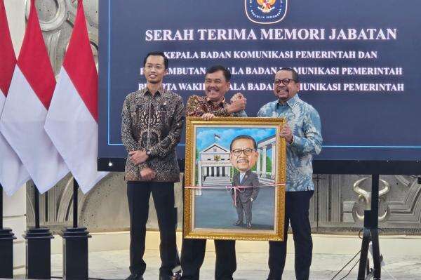 Syahganda Nainggolan Jadi Kepala Bakom, Qodari Serahkan Tongkat Estafet Syahganda Nainggolan Jadi Kepala Bakom, Qodari Serahkan Tongkat Estafet