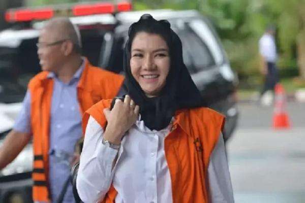 KPK Panggil Bupati Penajam Paser Utara terkait Kasus Gratifikasi di Kukar KPK Panggil Bupati Penajam Paser Utara terkait Kasus Gratifikasi di Kukar