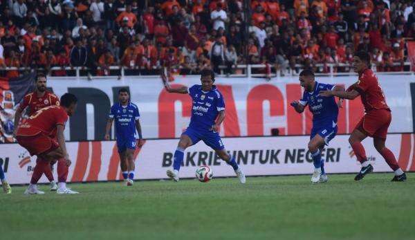 Persija vs Persib Kembali Digelar di Jakarta setelah 7 Tahun Menunggu Persija vs Persib Kembali Digelar di Jakarta setelah 7 Tahun Menunggu