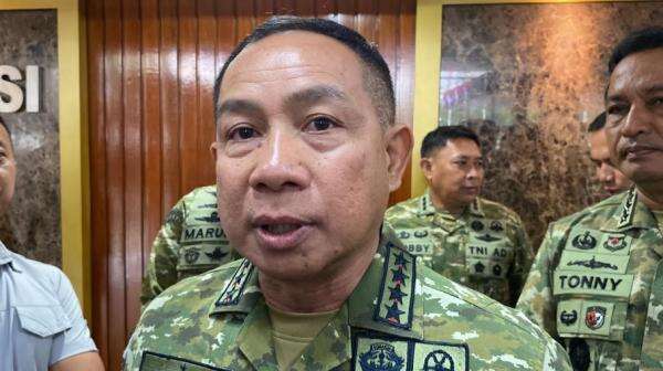 Panglima TNI Imbau Masyarakat Tak Terprovokasi Hoaks Demo Agustus Panglima TNI Imbau Masyarakat Tak Terprovokasi Hoaks Demo Agustus