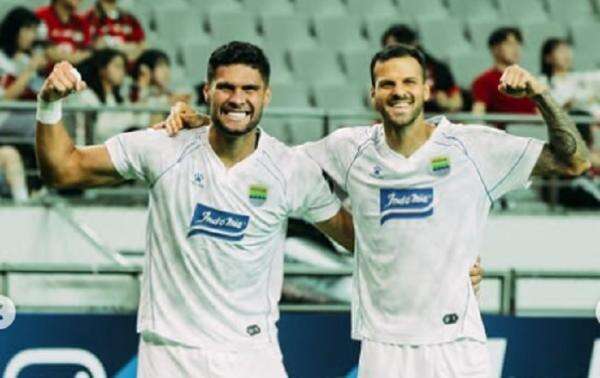 Persib Ungguli FC Seoul 1-0 di Babak Pertama, Julio Cesar Cetak Gol Cepat Persib Ungguli FC Seoul 1-0 di Babak Pertama, Julio Cesar Cetak Gol Cepat