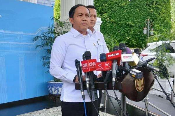 Menhut Raja Juli Bakal Kooperatif soal Pengusutan Kasus Bupati Kuansing Menhut Raja Juli Bakal Kooperatif soal Pengusutan Kasus Bupati Kuansing