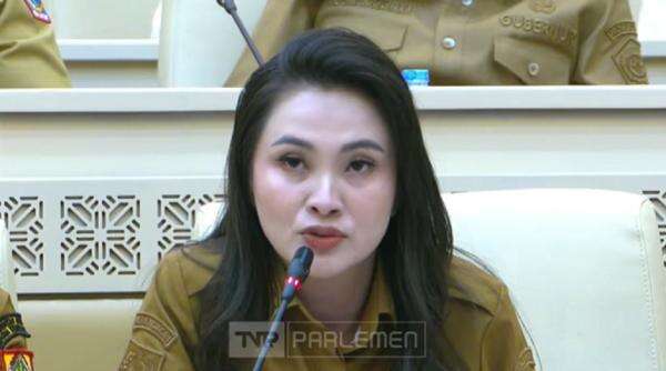 Sherly Tjoanda Curhat Kena PHP Kementeriannya Nusron Setahun, Tunggu Kepastian Lahan untuk Petani Sherly Tjoanda Curhat Kena PHP Kementeriannya Nusron Setahun, Tunggu Kepastian Lahan untuk Petani