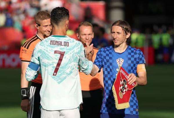 Ronaldo Buntu, Portugal vs Kroasia Tanpa Gol di Babak Pertama Ronaldo Buntu, Portugal vs Kroasia Tanpa Gol di Babak Pertama