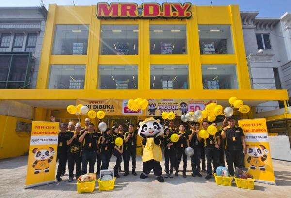 MR.D.I.Y (MDIY) Resmikan Toko ke-1.400, Ekspansi 2026 Tetap Sesuai Target MR.D.I.Y (MDIY) Resmikan Toko ke-1.400, Ekspansi 2026 Tetap Sesuai Target
