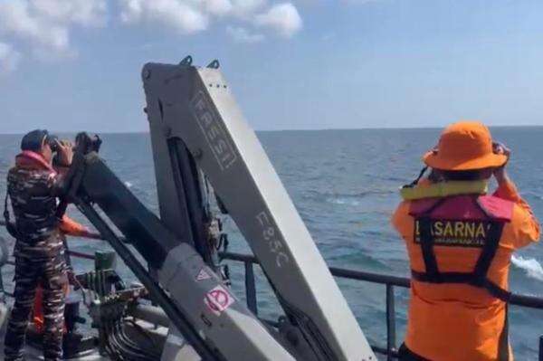 Update KM Nurul Salsa Tenggelam di Selayar, 46 Selamat dan 24 Orang Masih Dicari Update KM Nurul Salsa Tenggelam di Selayar, 46 Selamat dan 24 Orang Masih Dicari