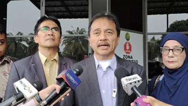 Putusan Praperadilan Roy Suryo soal Ganti Rugi Rp206 Juta Diputus Hari Ini Putusan Praperadilan Roy Suryo soal Ganti Rugi Rp206 Juta Diputus Hari Ini